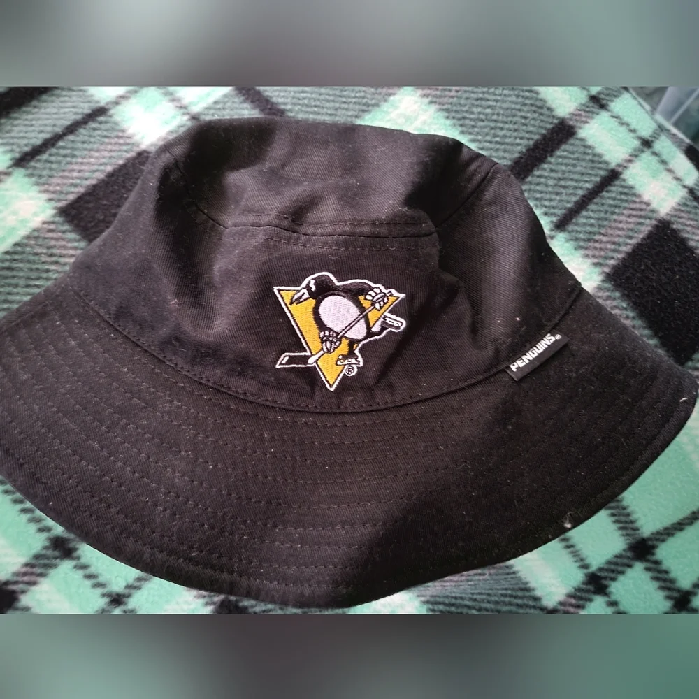 Hat - Picture 1 of 3